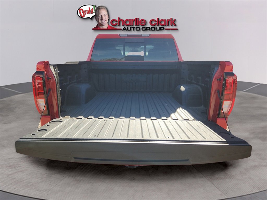 New 2026 GMC Sierra 1500 SLE w/ Preferred Package image 12