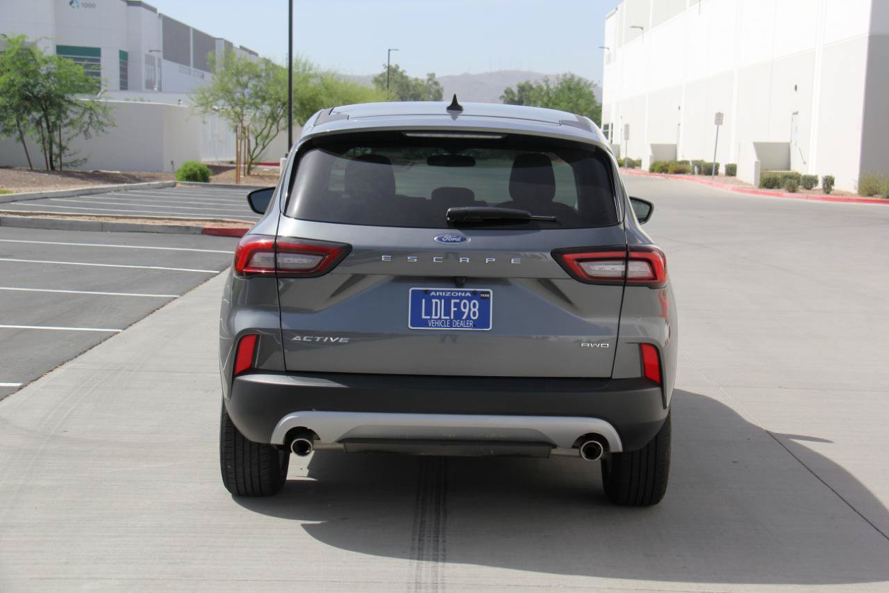 Used 2025 Ford Escape Active AWD/4WD image 6