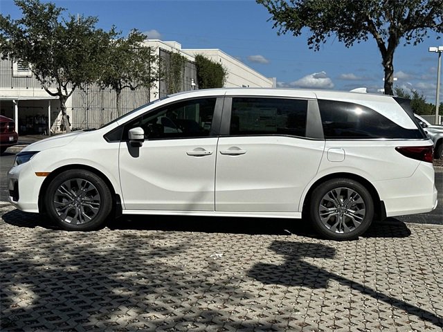 New 2026 Honda Odyssey Touring image 6