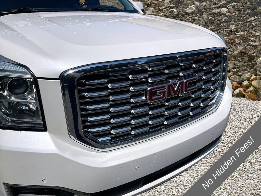 Used 2020 GMC Yukon Denali w/ Denali Premium Package AWD/4WD image 25