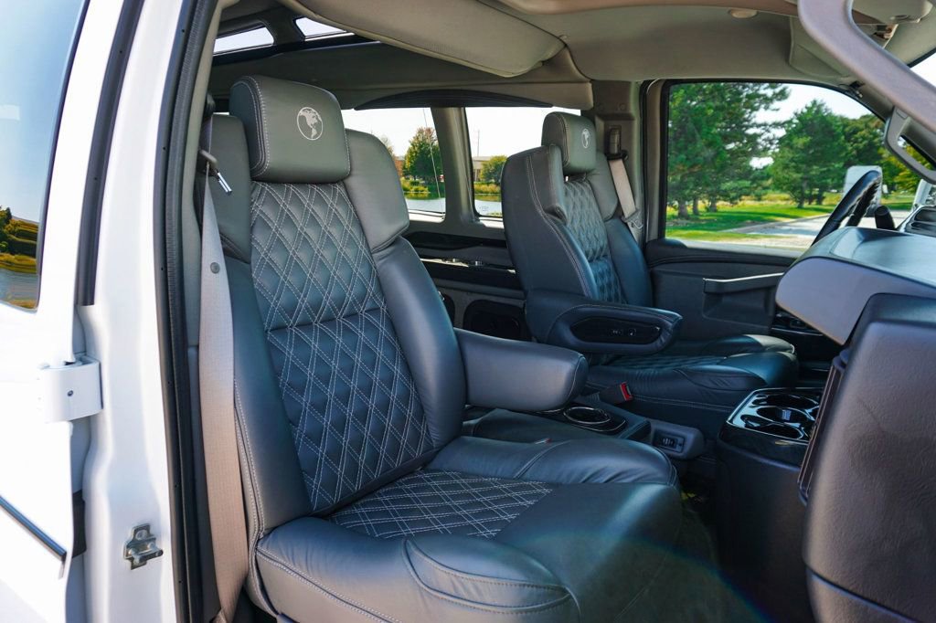 Used 2023 GMC Savana 2500 Extended image 33
