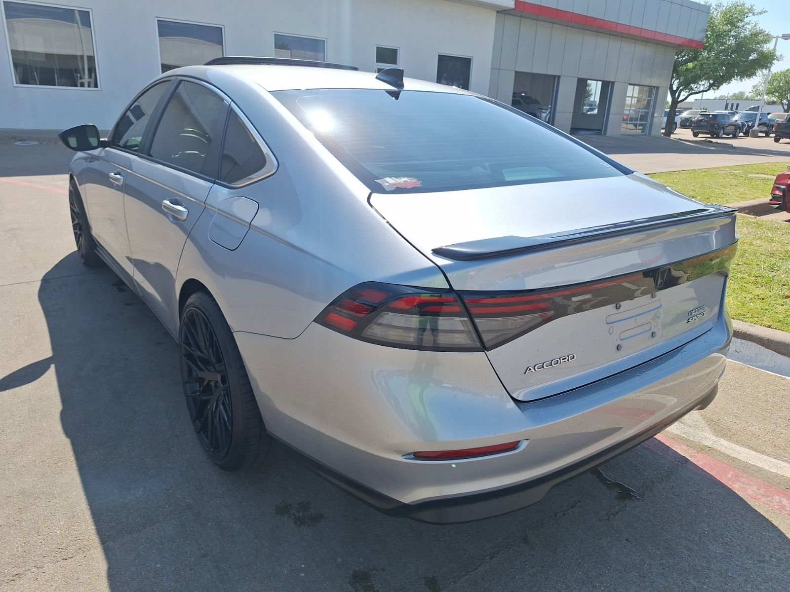 Used 2023 Honda Accord Sport image 4