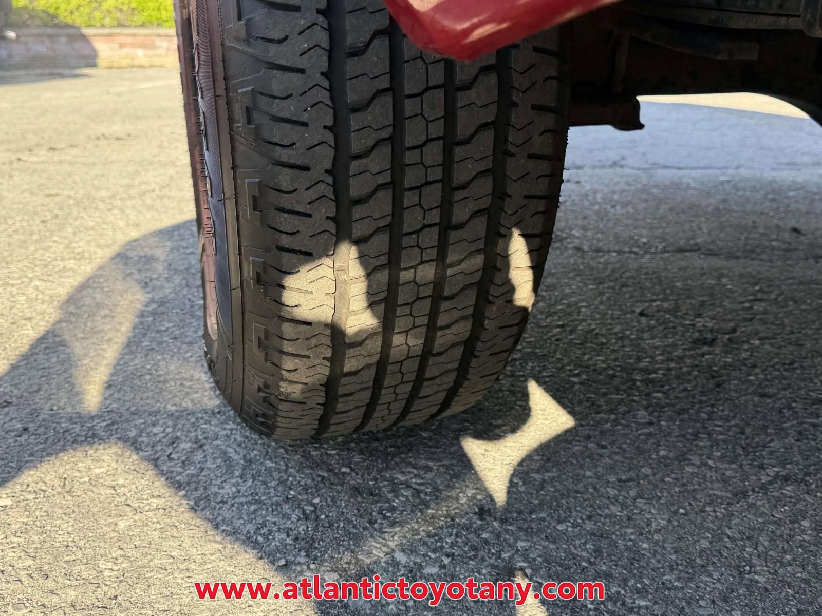 Used 2018 Toyota Tundra SR5 AWD/4WD image 38