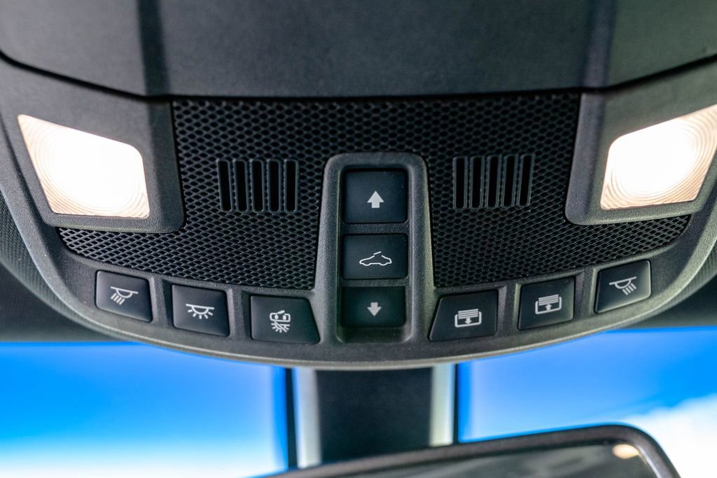 Used 2018 Lincoln MKX Reserve w/ Driver Assistance Package image 29