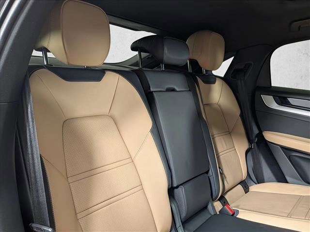 Certified 2025 Porsche Cayenne Coupe image 23