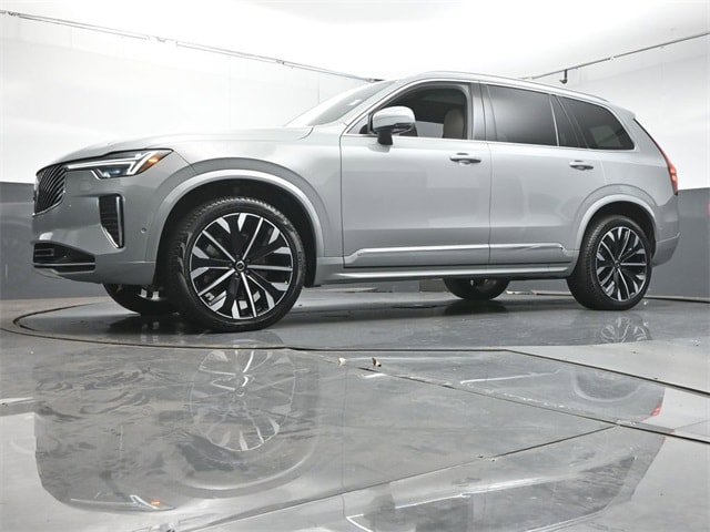 Used 2026 Volvo XC90 B6 Plus w/ Protection Package Premier AWD/4WD image 36