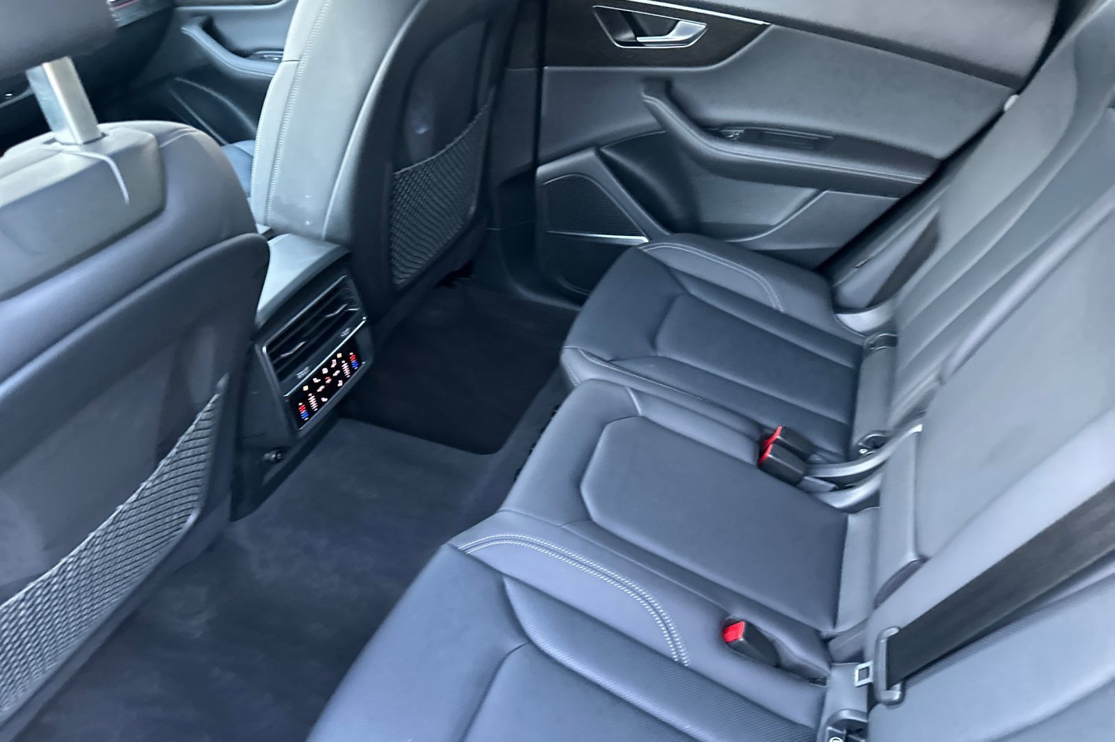 Used 2024 Audi Q8 Premium Plus w/ Premium Plus Package image 11