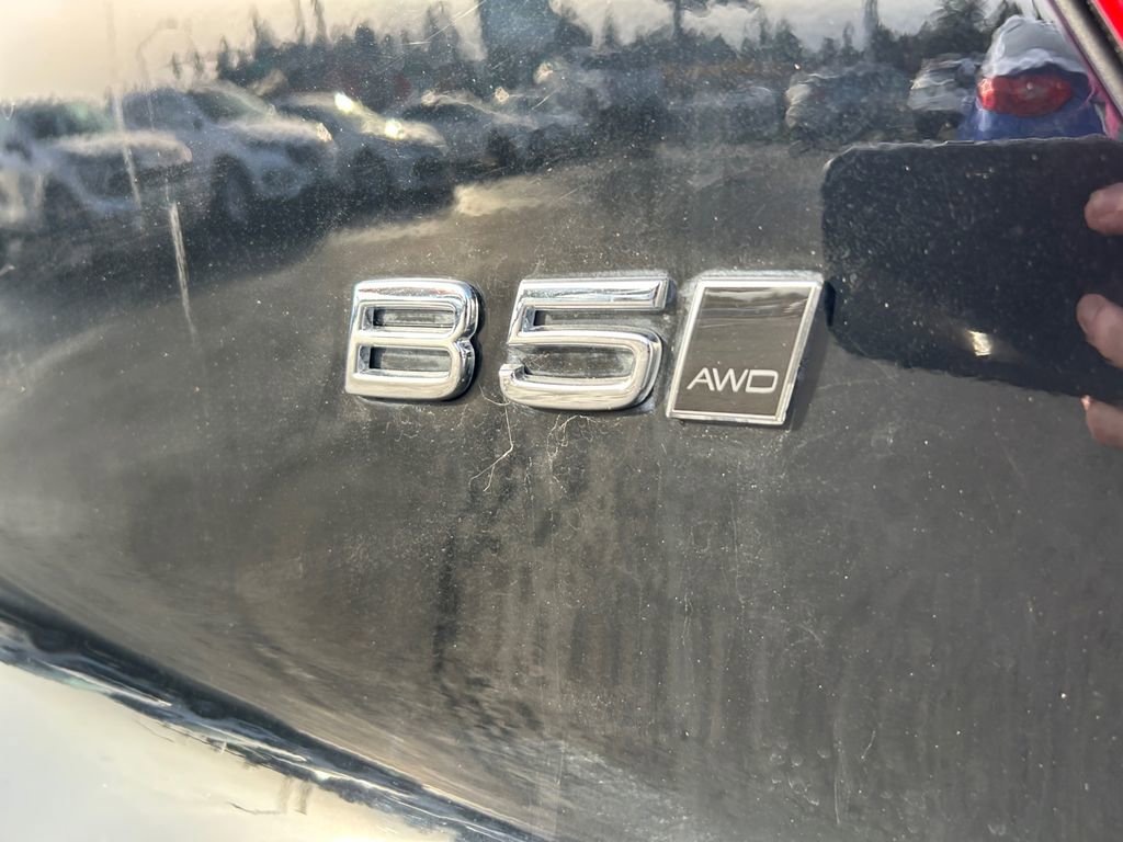 Used 2023 Volvo XC40 B5 Plus image 35