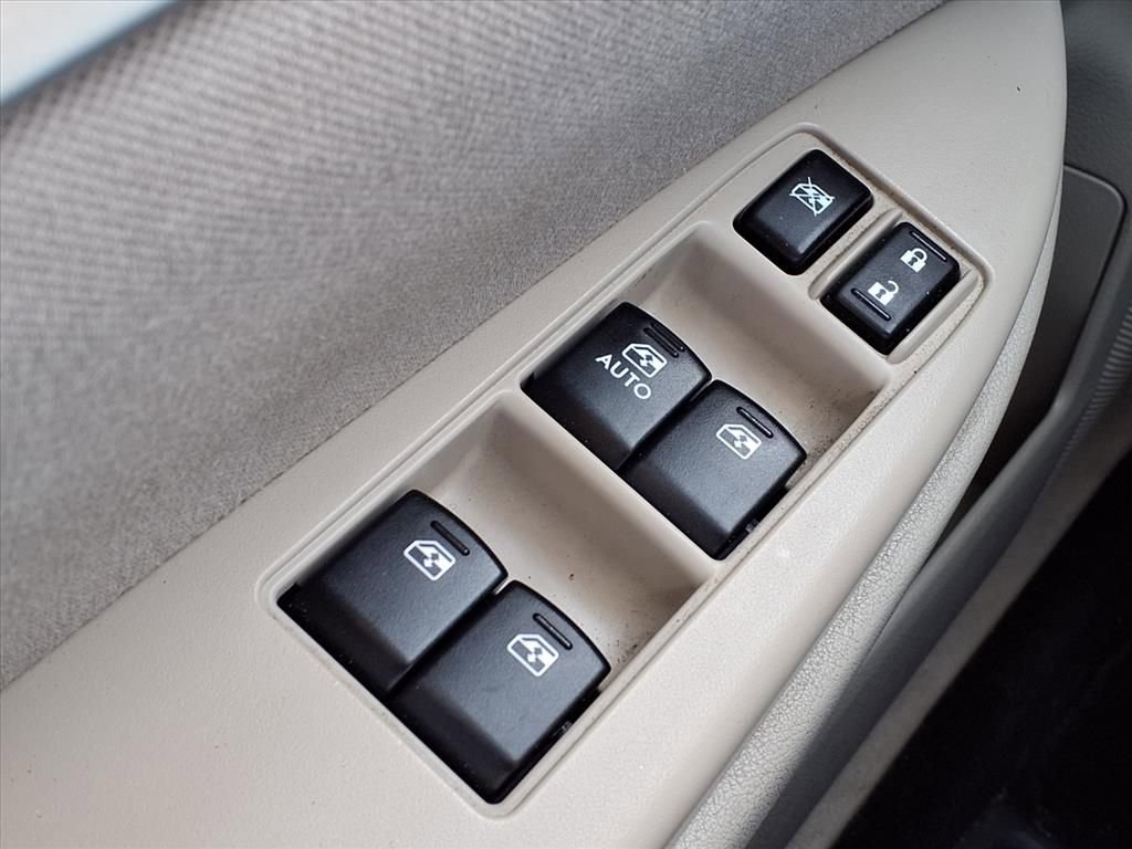 Used 2013 Subaru Outback 2.5i Premium w/ All-Weather Pkg image 7