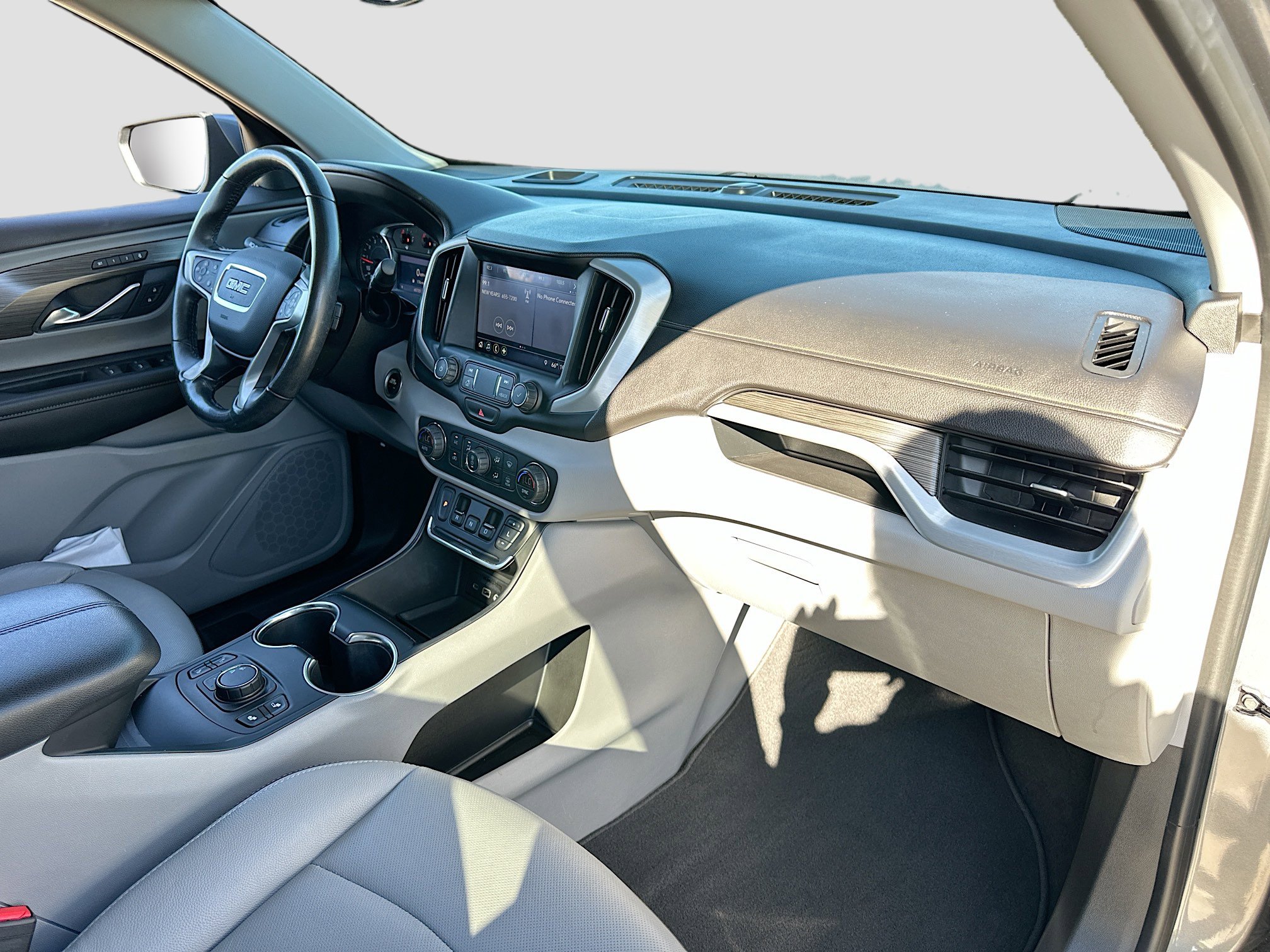 Used 2020 GMC Terrain SLT w/ Preferred Package image 26