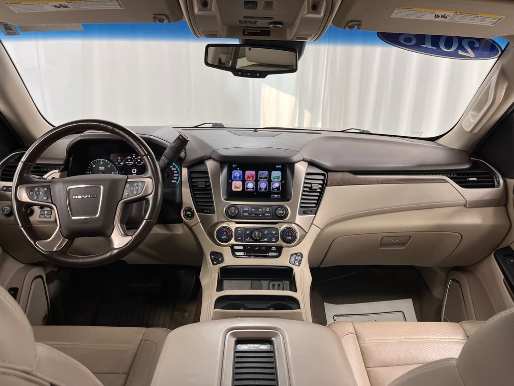 Used 2018 GMC Yukon Denali w/ Denali Ultimate Package AWD/4WD image 2