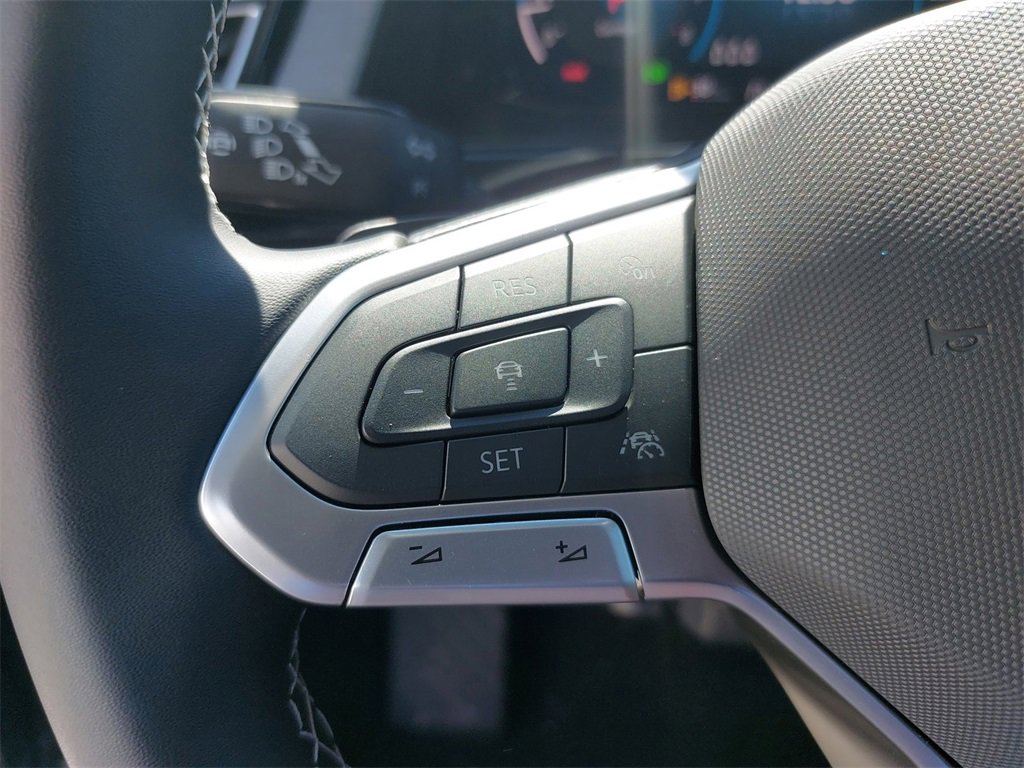 New 2025 Volkswagen Atlas Cross Sport SE image 16