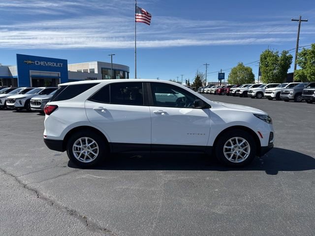 Used 2024 Chevrolet Equinox LS AWD/4WD image 8