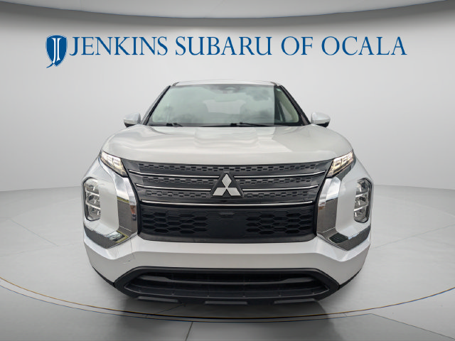 Used 2024 Mitsubishi Outlander ES FWD image 8