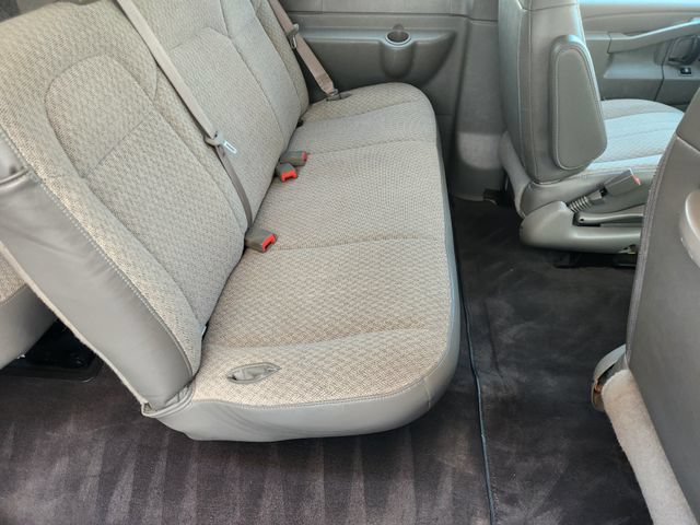 Used 2025 Chevrolet Express 3500 LS RWD image 32