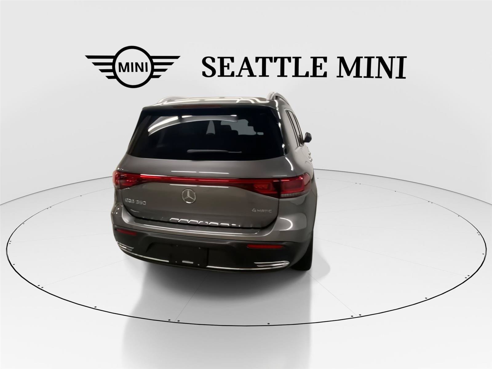 Used 2022 Mercedes-Benz EQB 350 4MATIC image 10