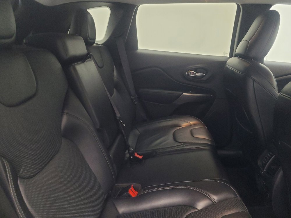 Used 2020 Jeep Cherokee Limited AWD/4WD image 19