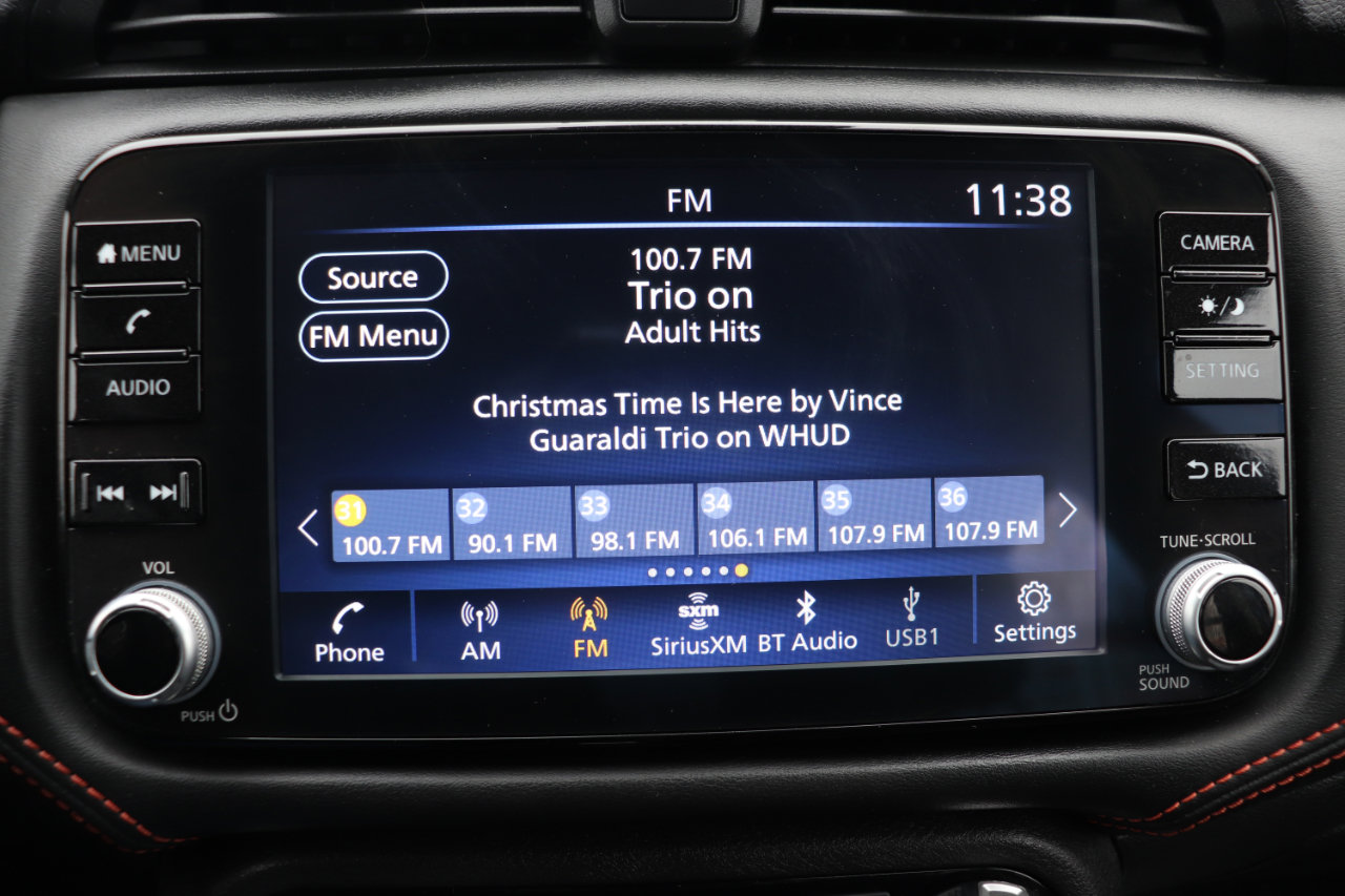 Used 2024 Nissan Versa SR image 29