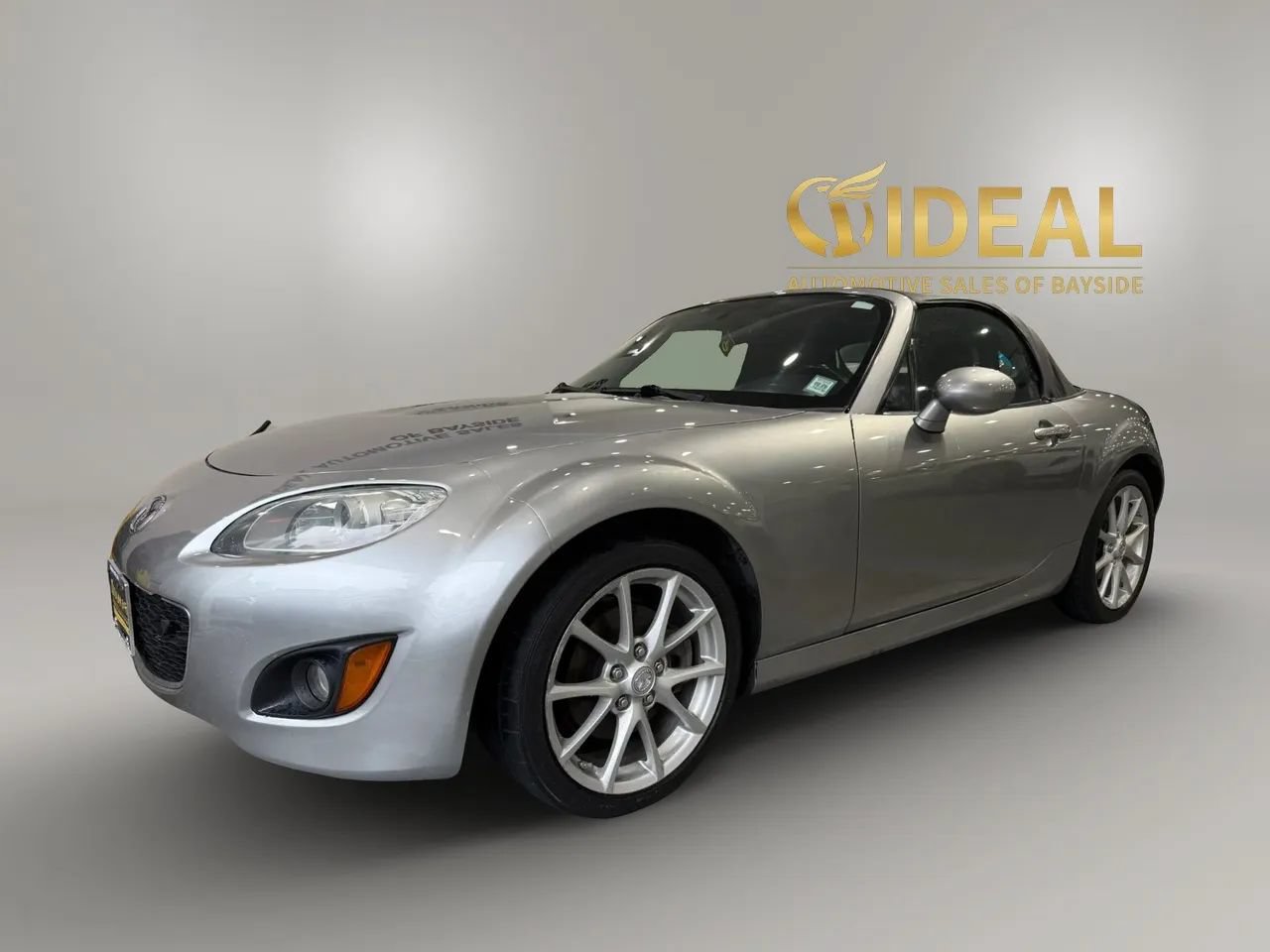 Used 2012 MAZDA MX-5 Miata Touring w/ Suspension Pkg RWD image 3