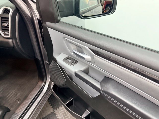 Used 2022 RAM 1500 Big Horn AWD/4WD image 33