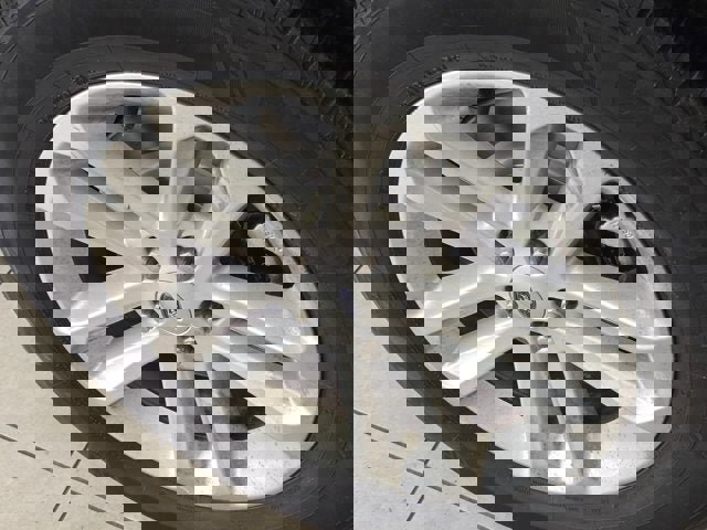 Used 2013 Ford Explorer XLT image 18