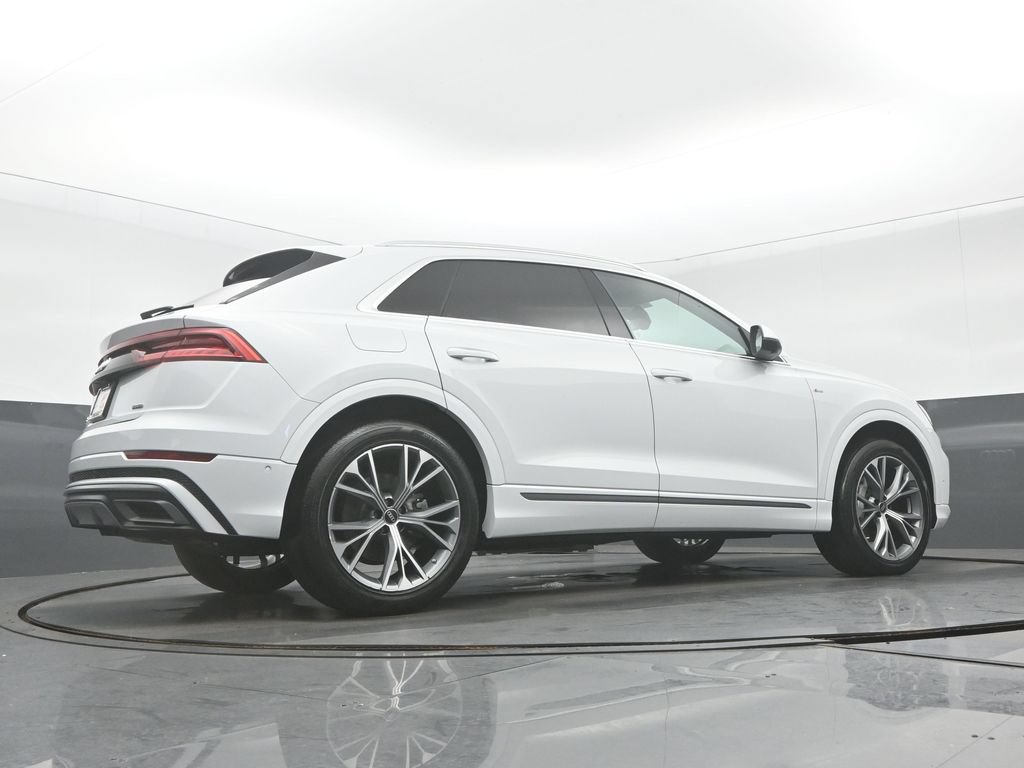 Used 2023 Audi Q8 Prestige w/ Prestige Package AWD/4WD image 32