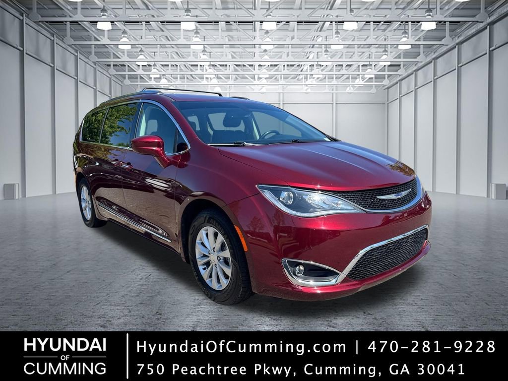 Used 2019 Chrysler Pacifica Touring-L image 1