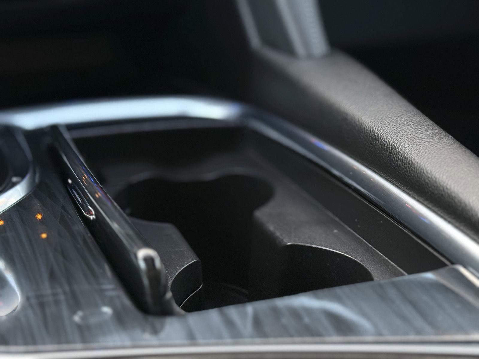 Used 2021 Buick Enclave Premium w/ Sun and Sites Package image 23