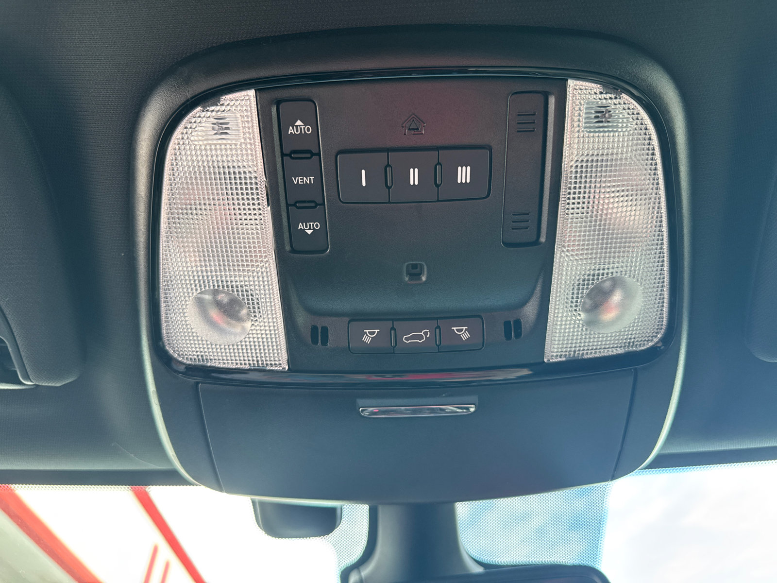 Used 2025 Dodge Durango R/T AWD/4WD image 12