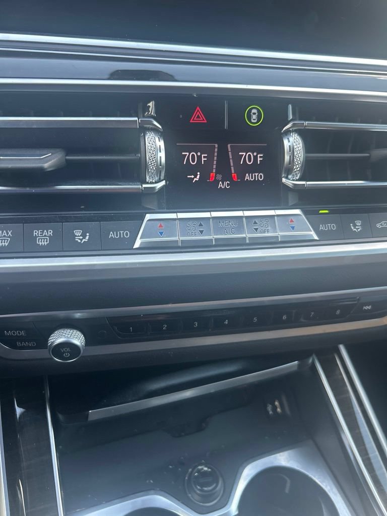 Used 2019 BMW X7 xDrive40i w/ Premium Package AWD/4WD image 13