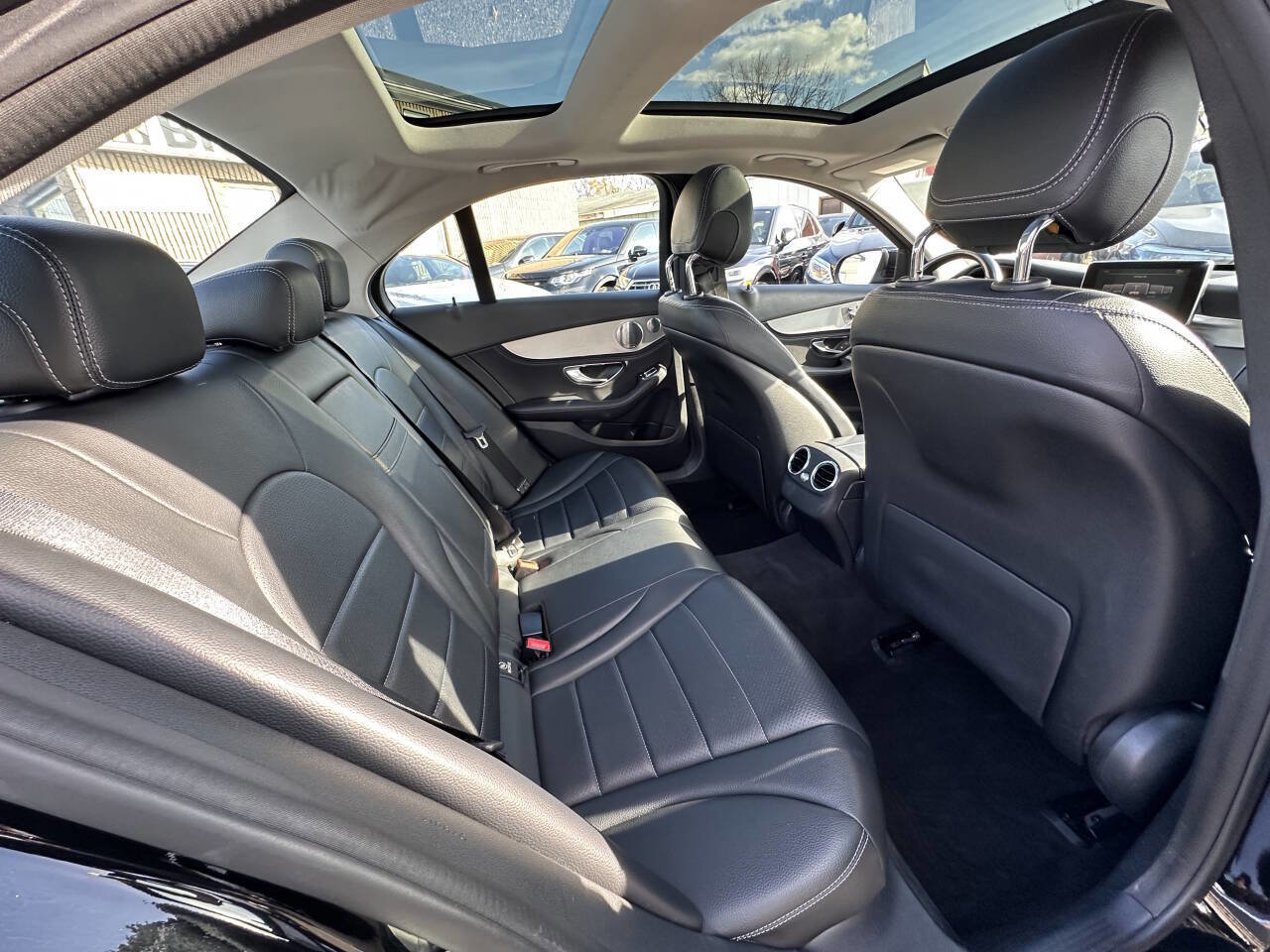 Used 2016 Mercedes-Benz C 300 4MATIC Sedan image 16