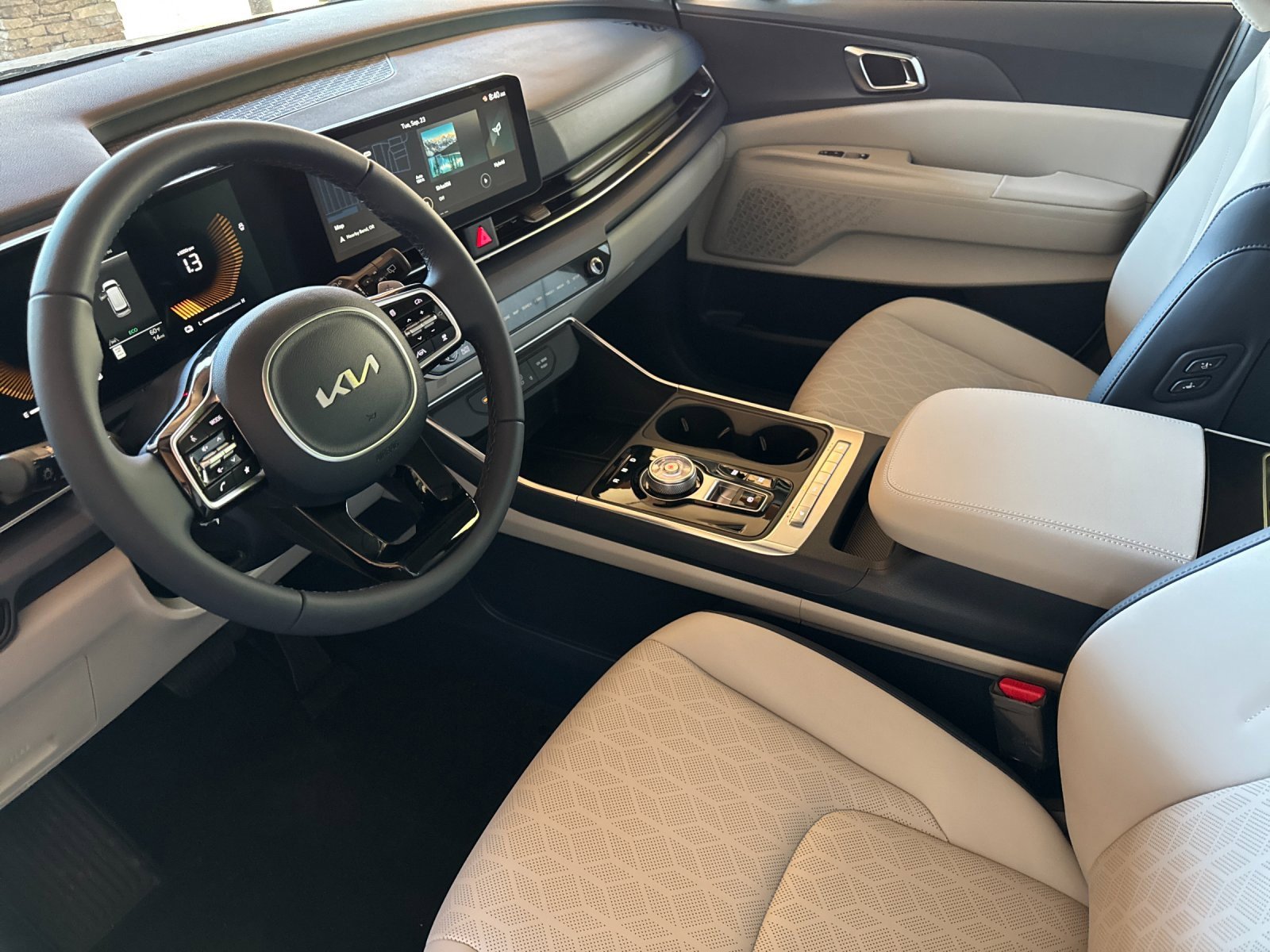 New 2026 Kia Carnival EX image 10