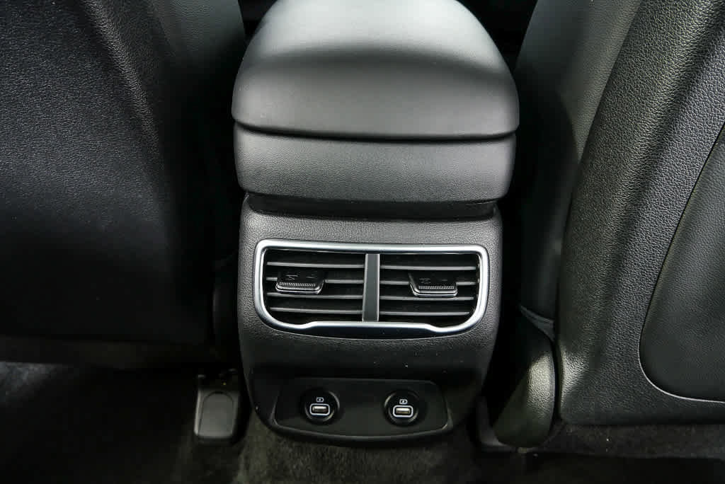 Certified 2023 Hyundai Santa Fe SEL w/ Premium Package image 20