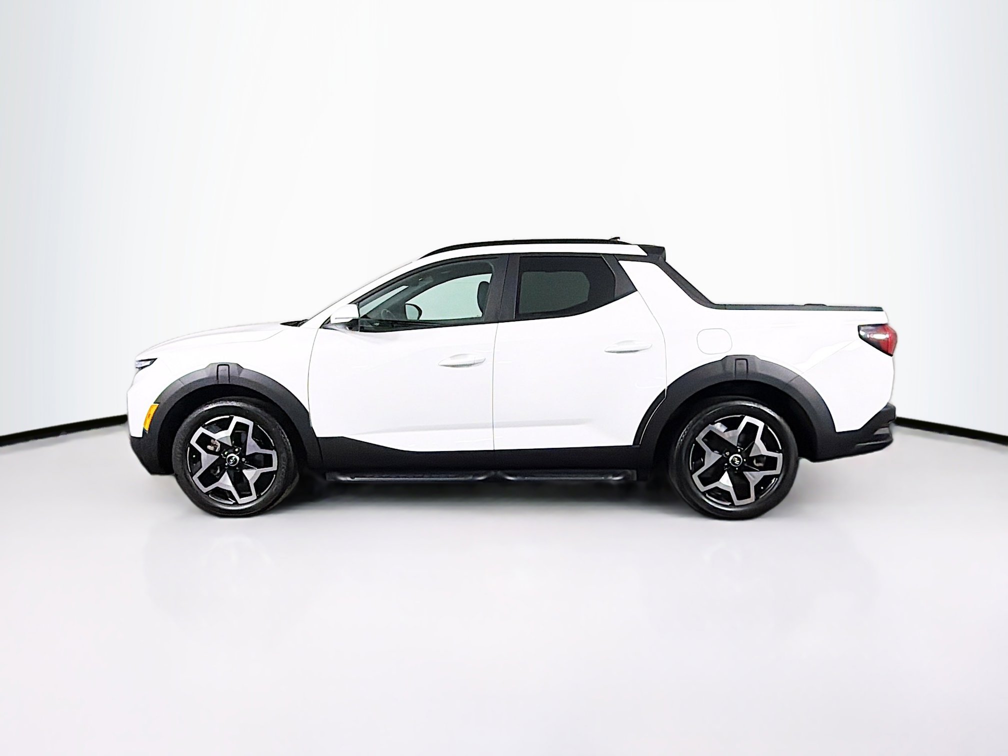 Used 2023 Hyundai Santa Cruz Limited w/ Cargo Package image 5