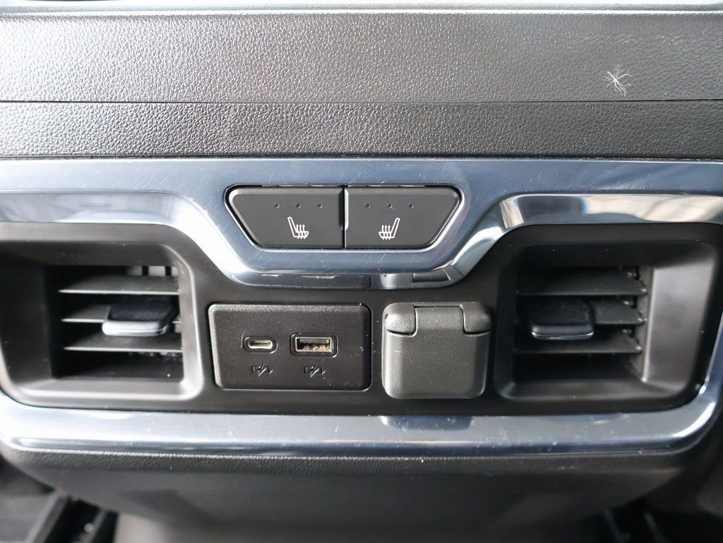 Certified 2021 Chevrolet Silverado 3500 LTZ w/ LTZ Convenience Package image 30