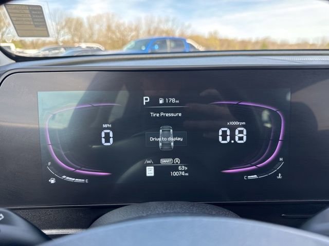 Used 2025 Kia Sportage EX image 14