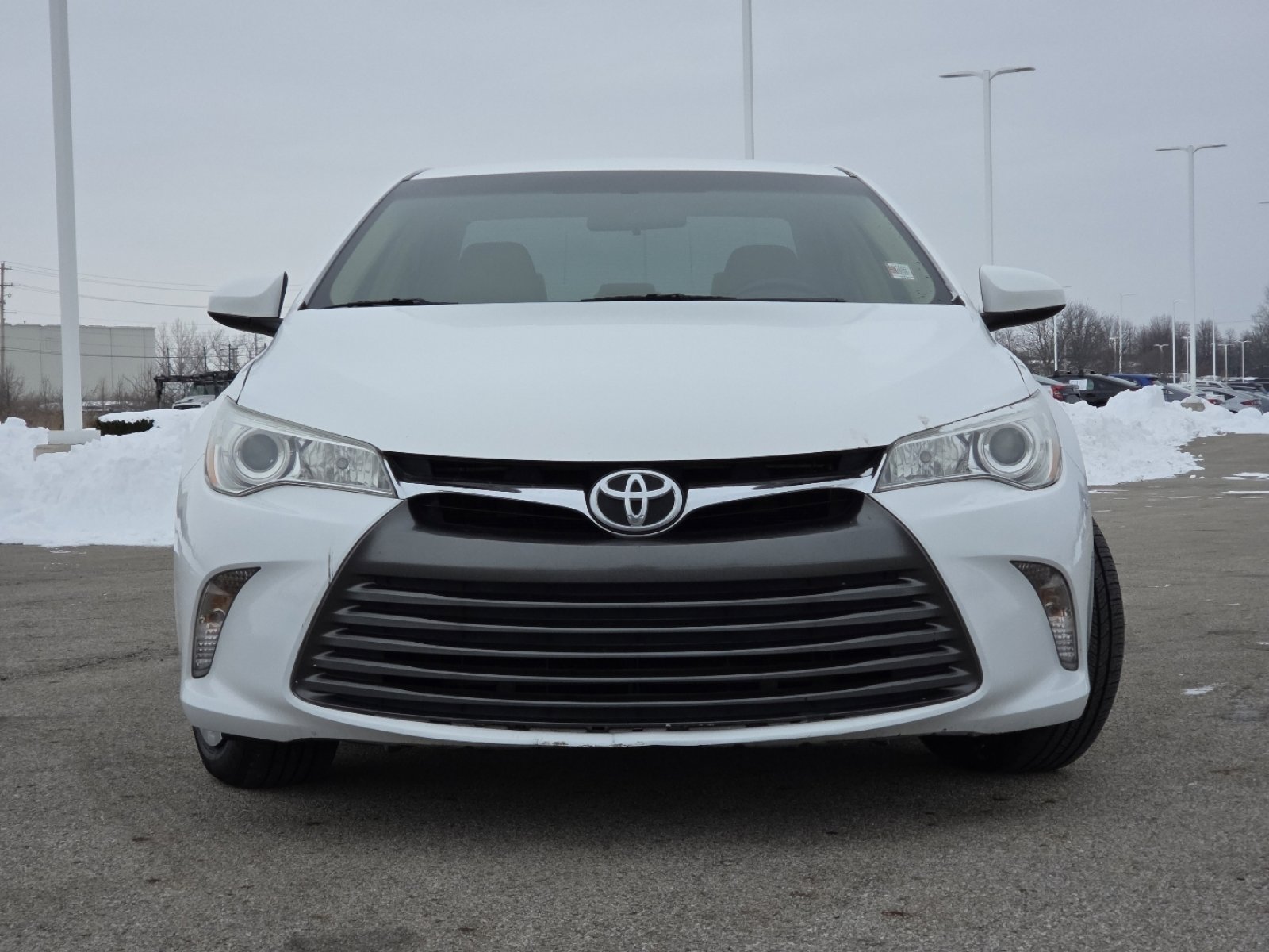 Used 2016 Toyota Camry LE image 11