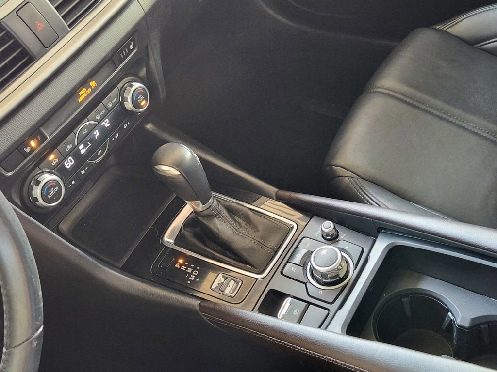 Used 2017 MAZDA MAZDA3 Touring image 20