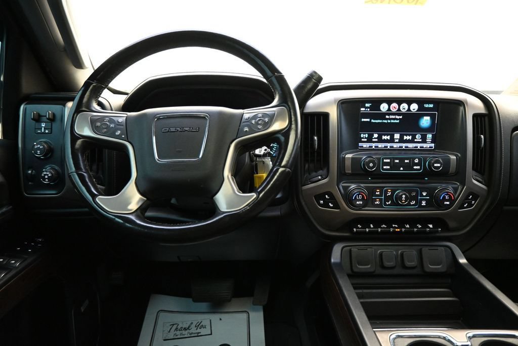 Used 2019 GMC Sierra 2500 Denali w/ Suspension Package, Off-Road AWD/4WD image 14