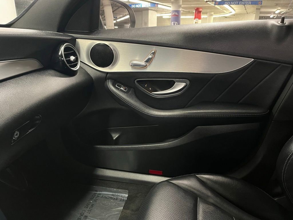 Used 2018 Mercedes-Benz C 300 Sedan image 30