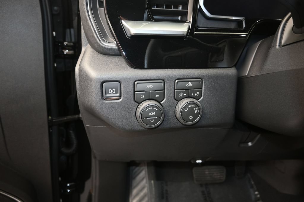 New 2026 Chevrolet Silverado 1500 LT AWD/4WD image 12