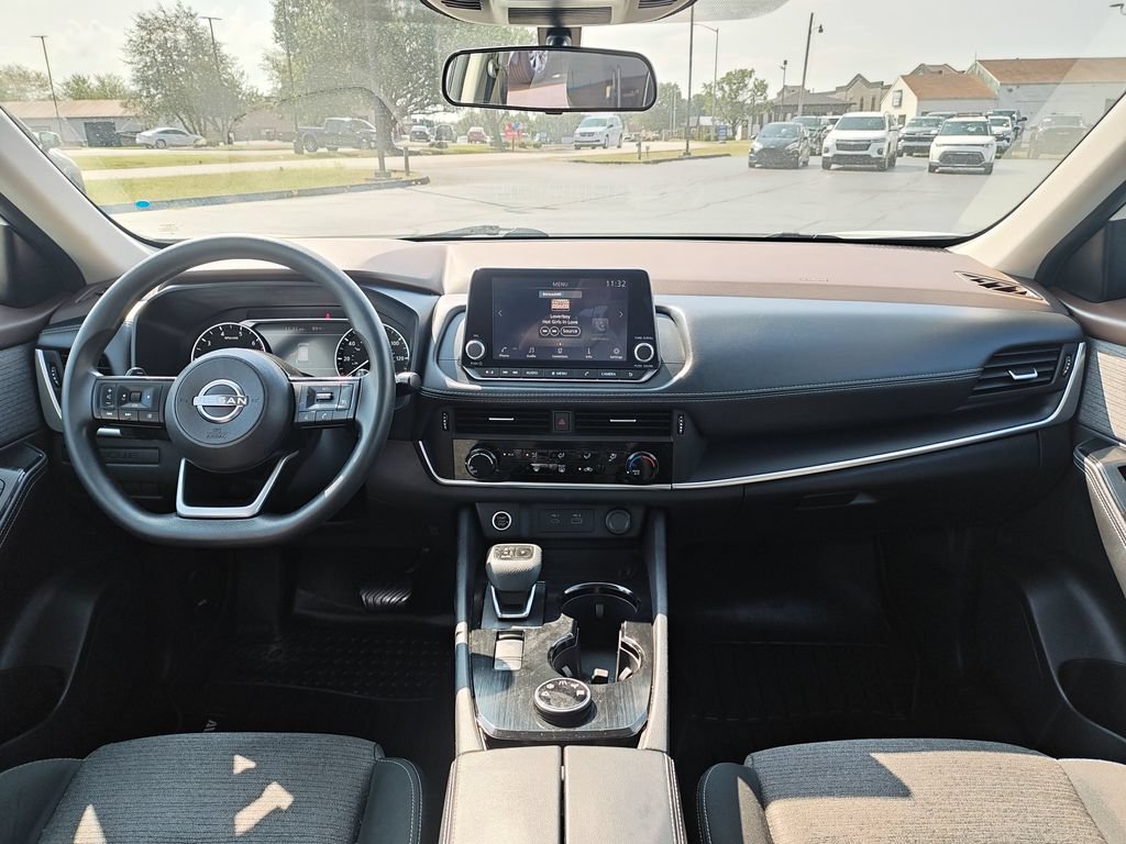 Used 2022 Nissan Rogue S AWD/4WD image 15