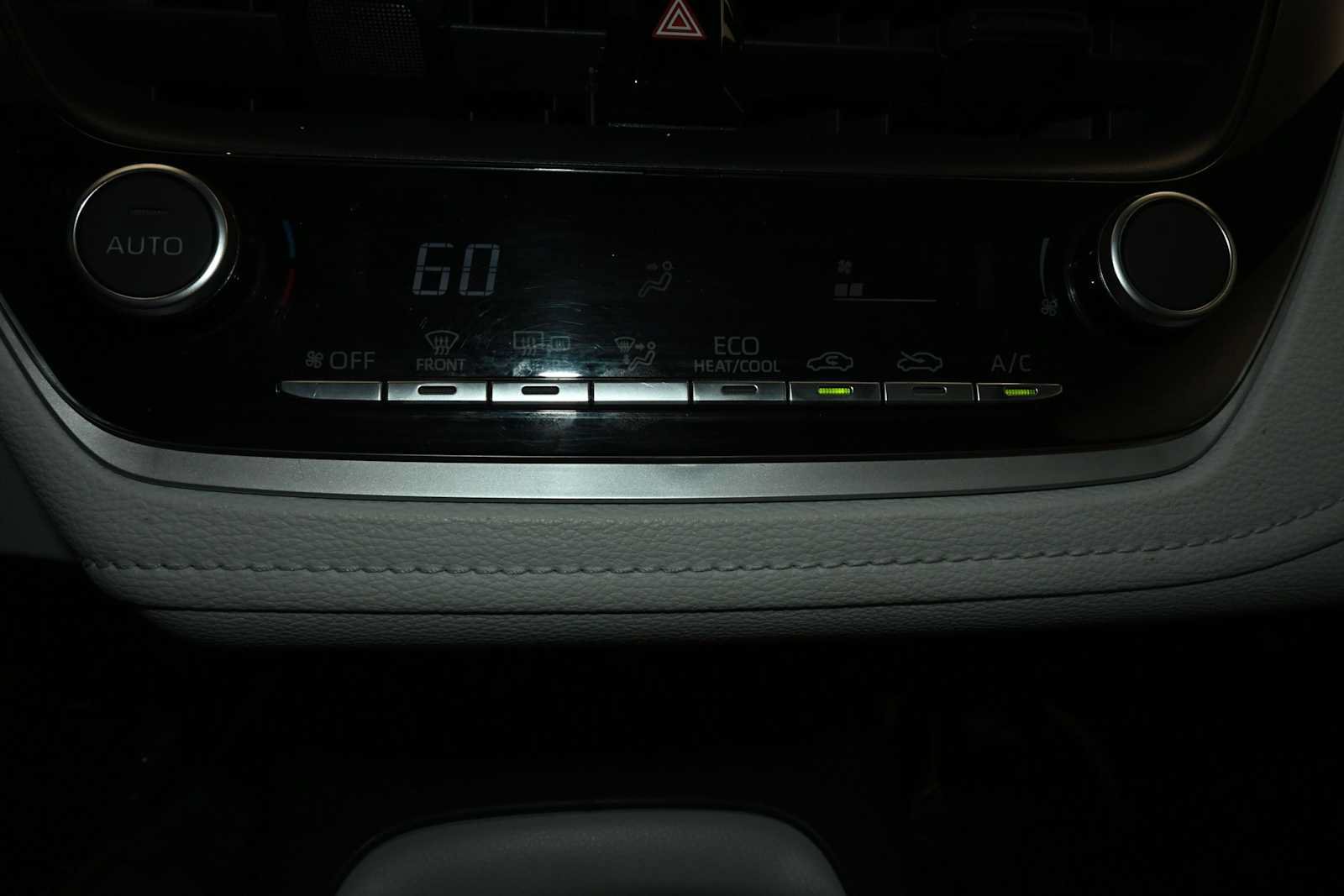 Used 2024 Toyota Corolla SE FWD image 20