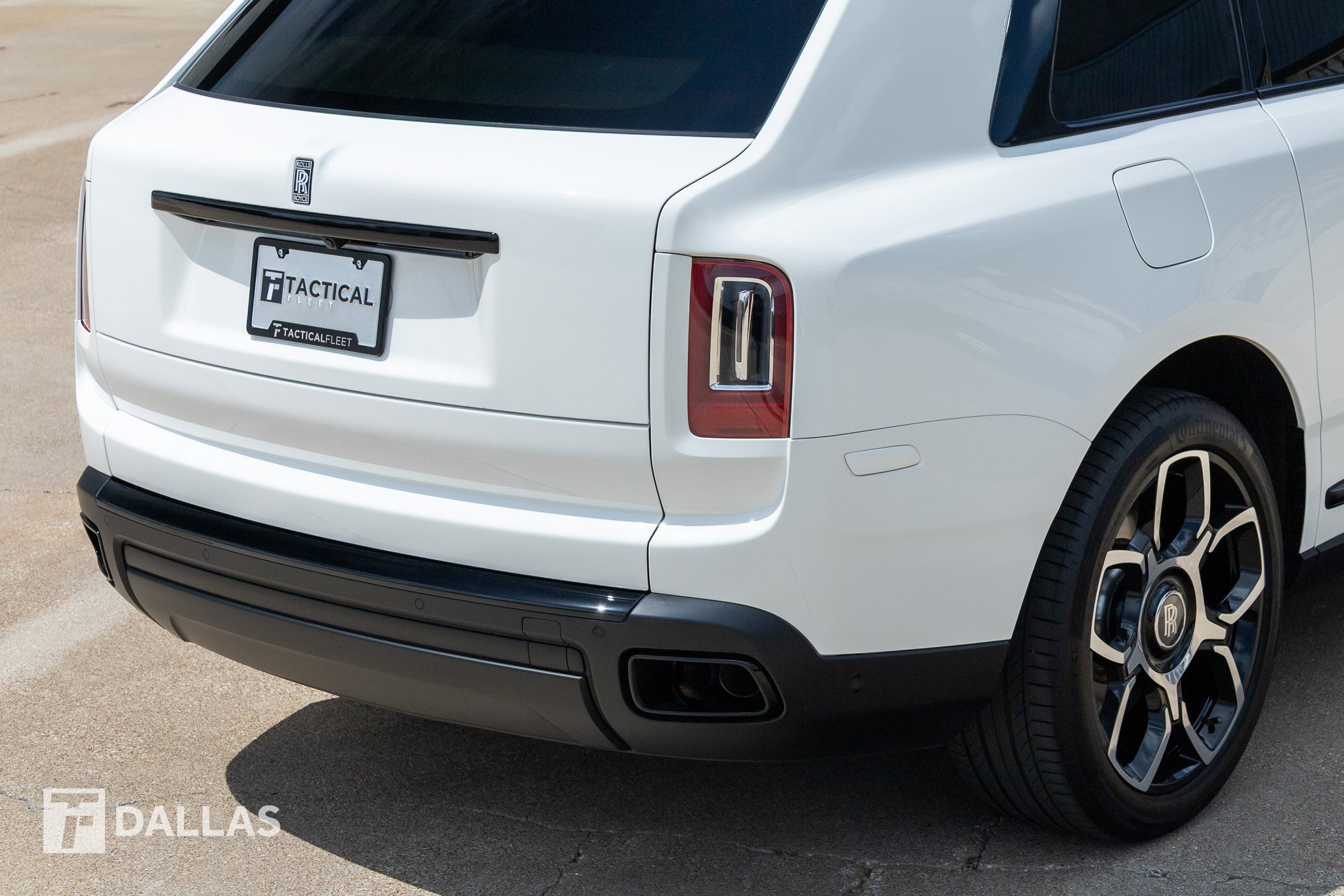 Used 2022 Rolls-Royce Cullinan AWD/4WD image 17