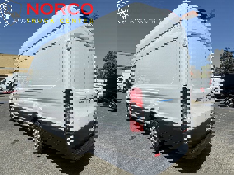 Used 2023 Ford E-Transit 148 High Roof Extended w/ Load Area Protection Package image 8