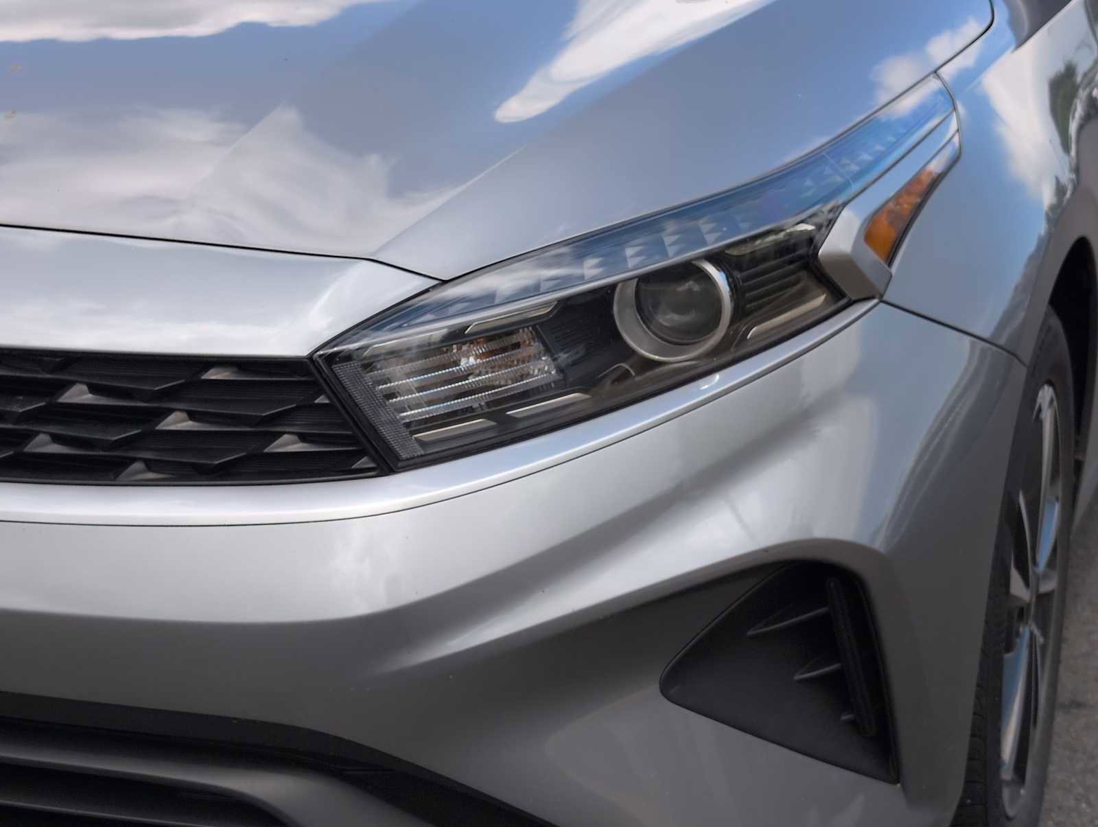 Used 2023 Kia Forte LXS FWD image 11