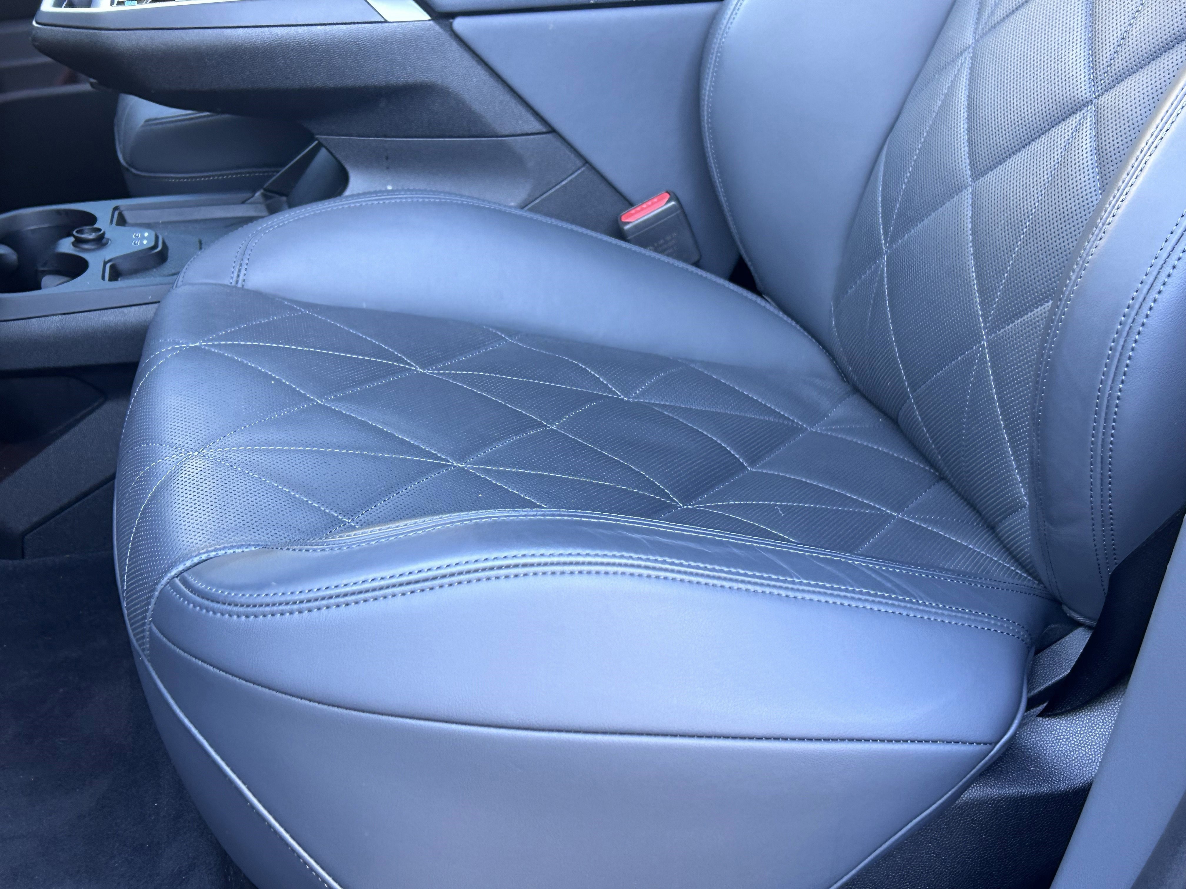 Used 2026 BMW iX xDrive60 w/ M Sport Package image 22