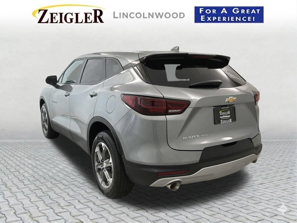 Used 2023 Chevrolet Blazer LT w/ Driver Confidence Package AWD/4WD image 8