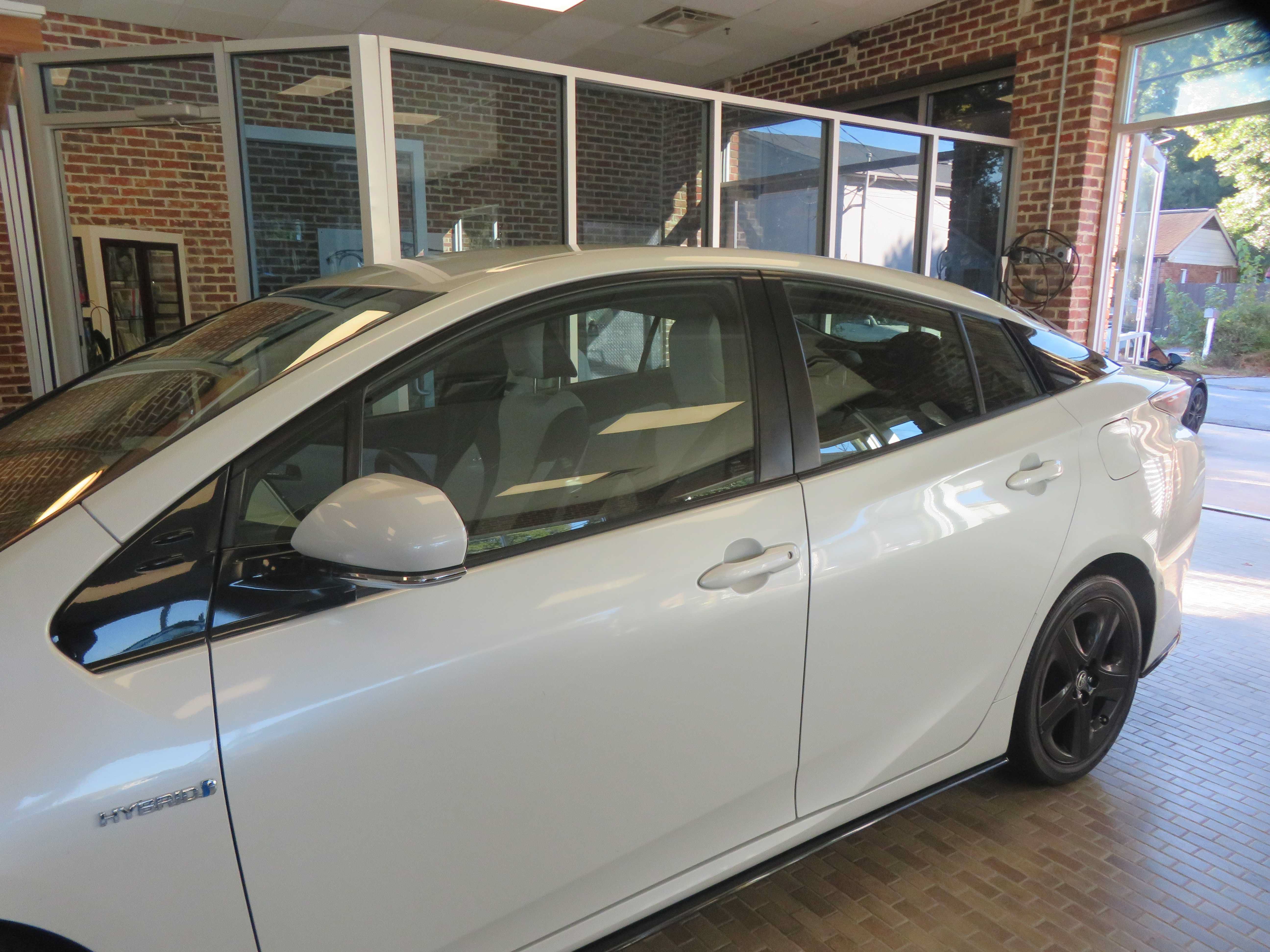 Used 2017 Toyota Prius Four Touring w/ Appearance Package FWD image 73