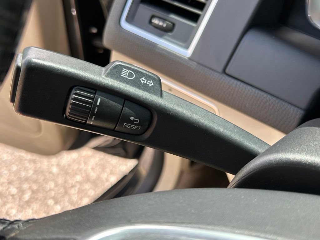 Used 2014 Volvo XC60 3.2 FWD image 25